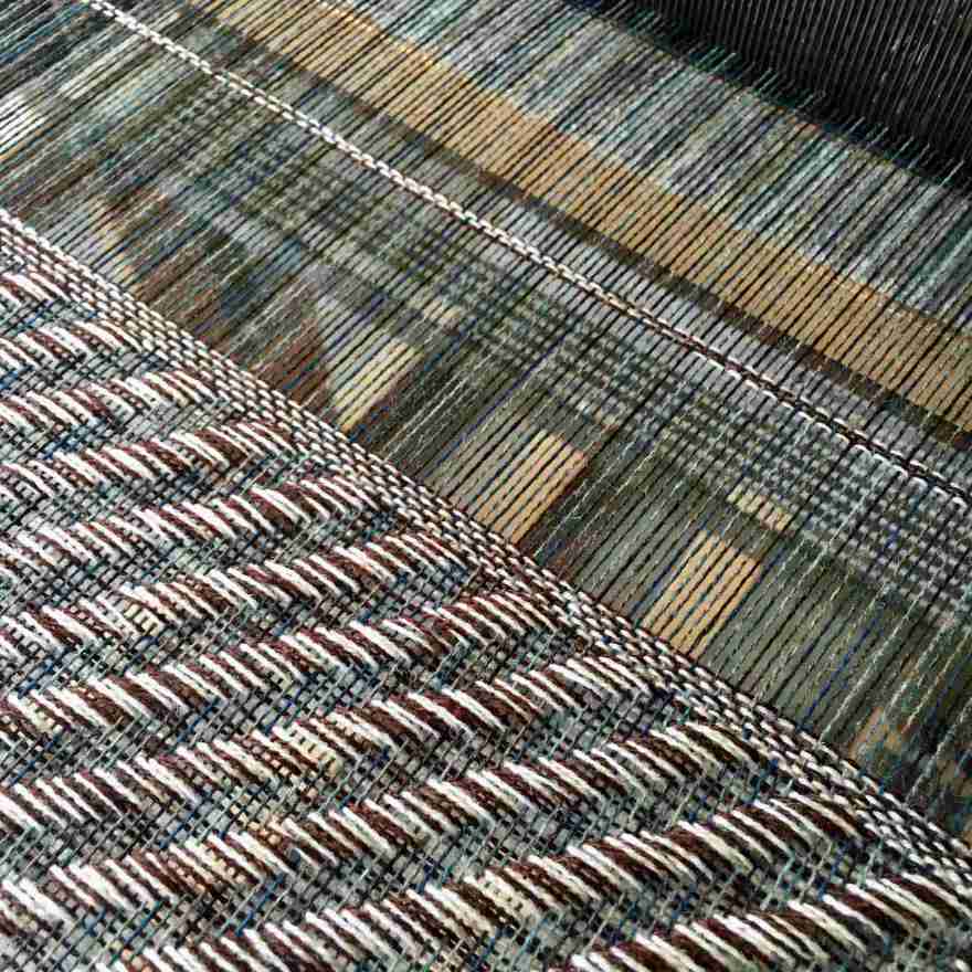 Commission on the loom