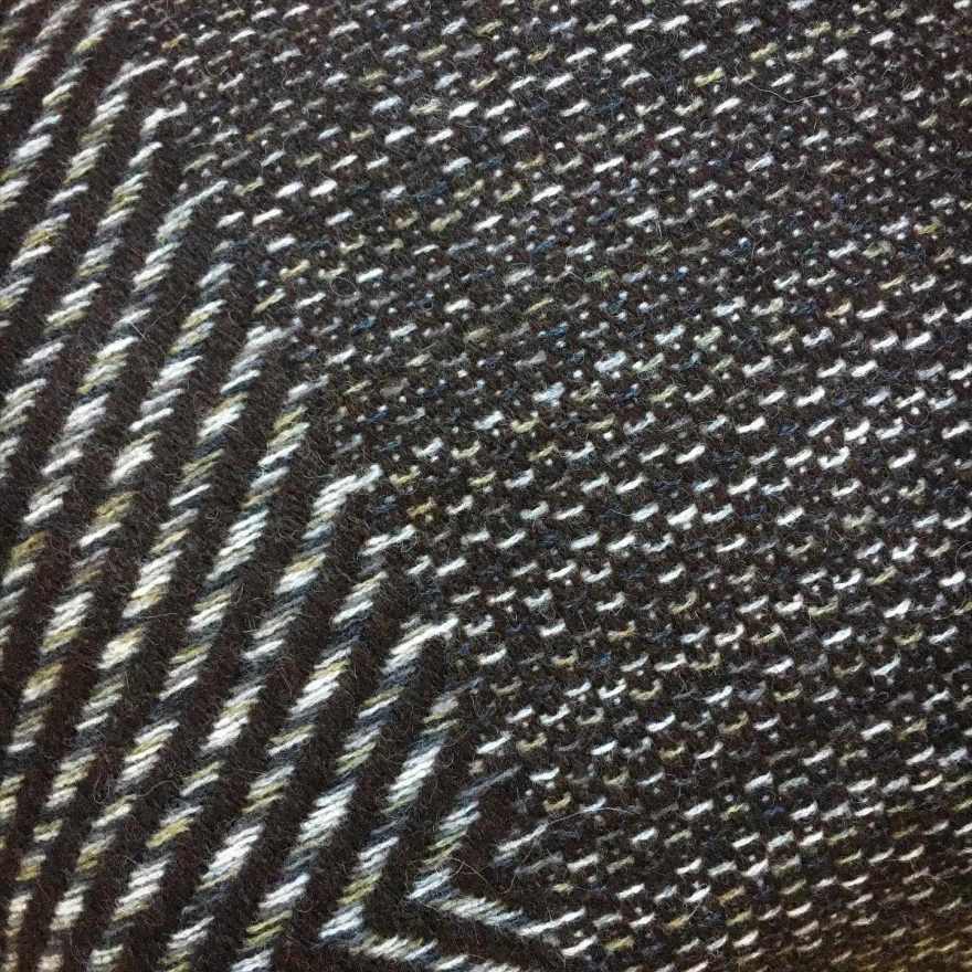 Detail woven cushion