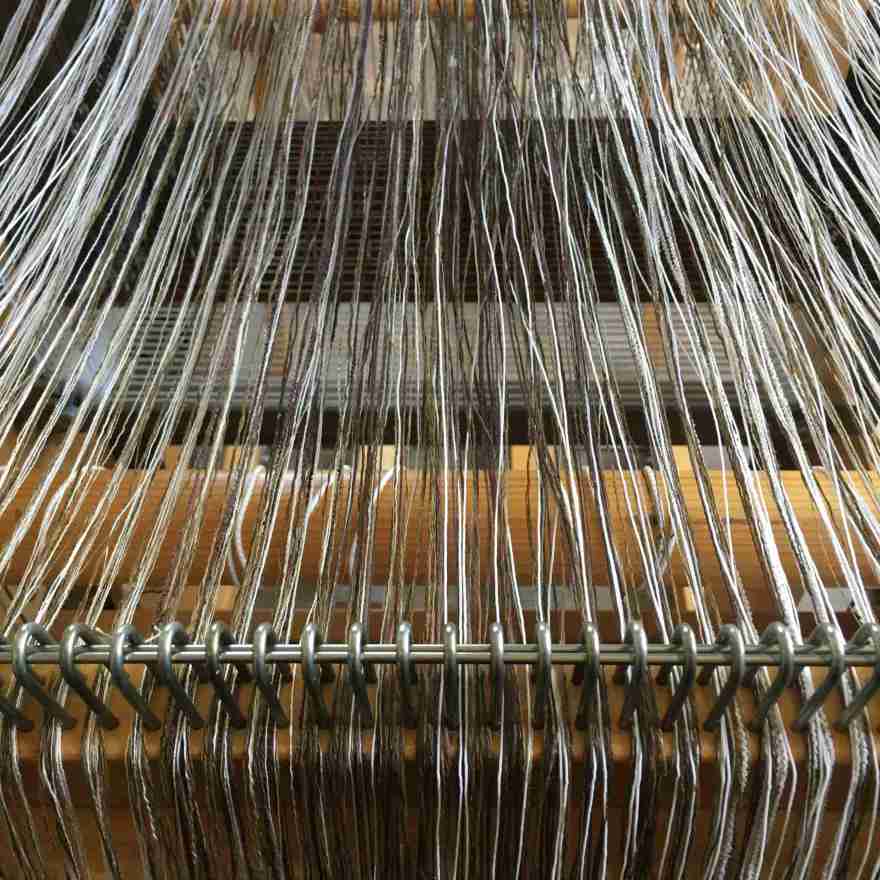 Spacing the warp
