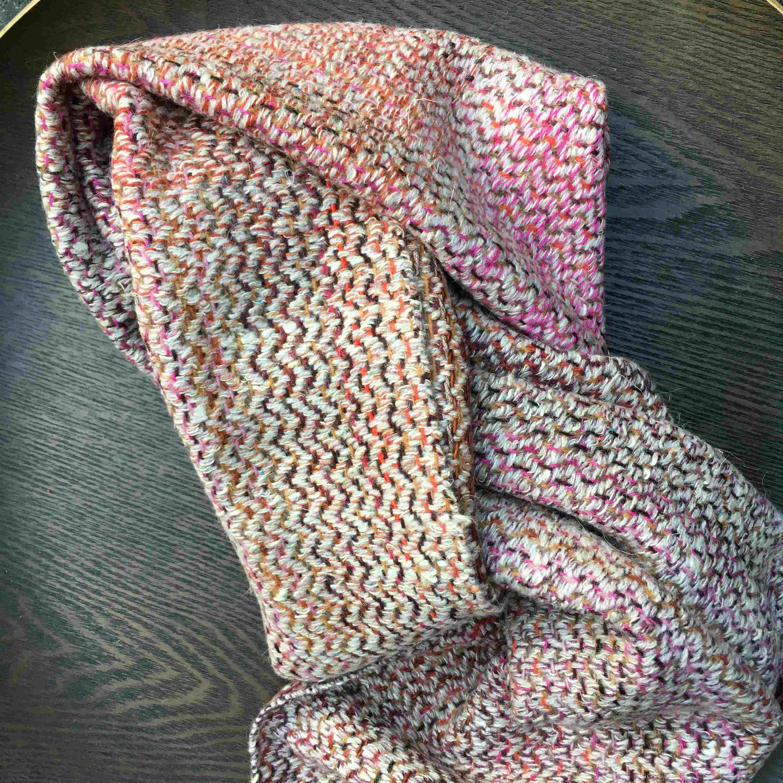 Lambswool and silk-linen mix scarf detail