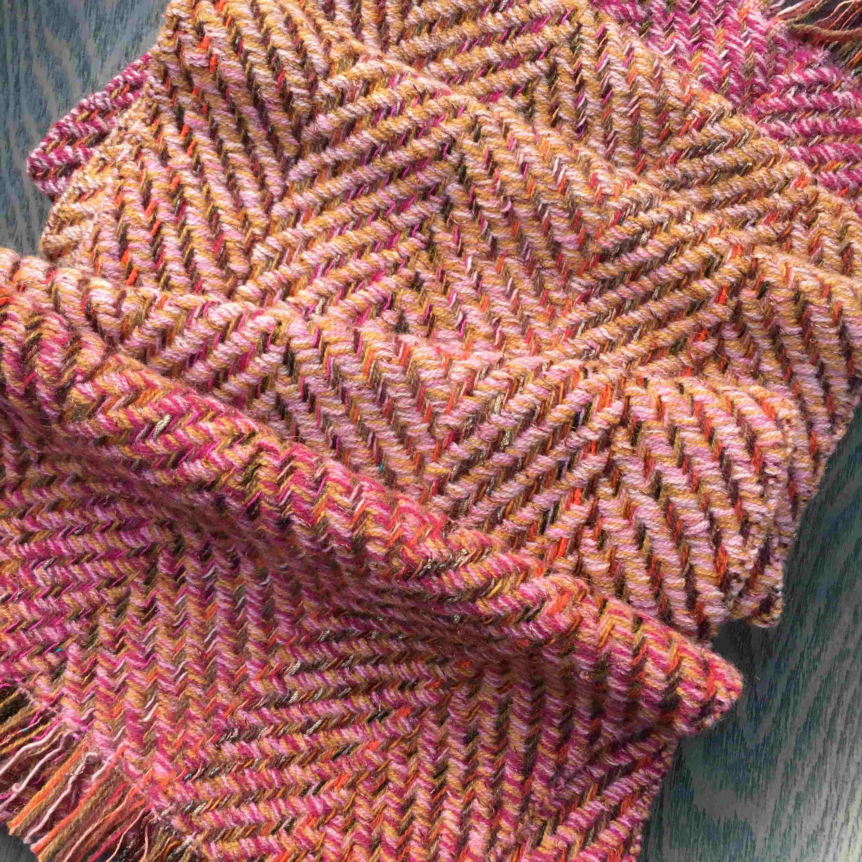 Scarf in hot pink and ochre detail
