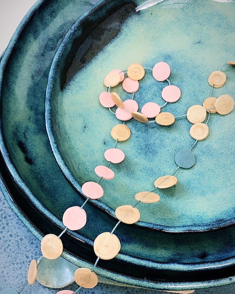 Tess Keramiek handthrown plates with necklace