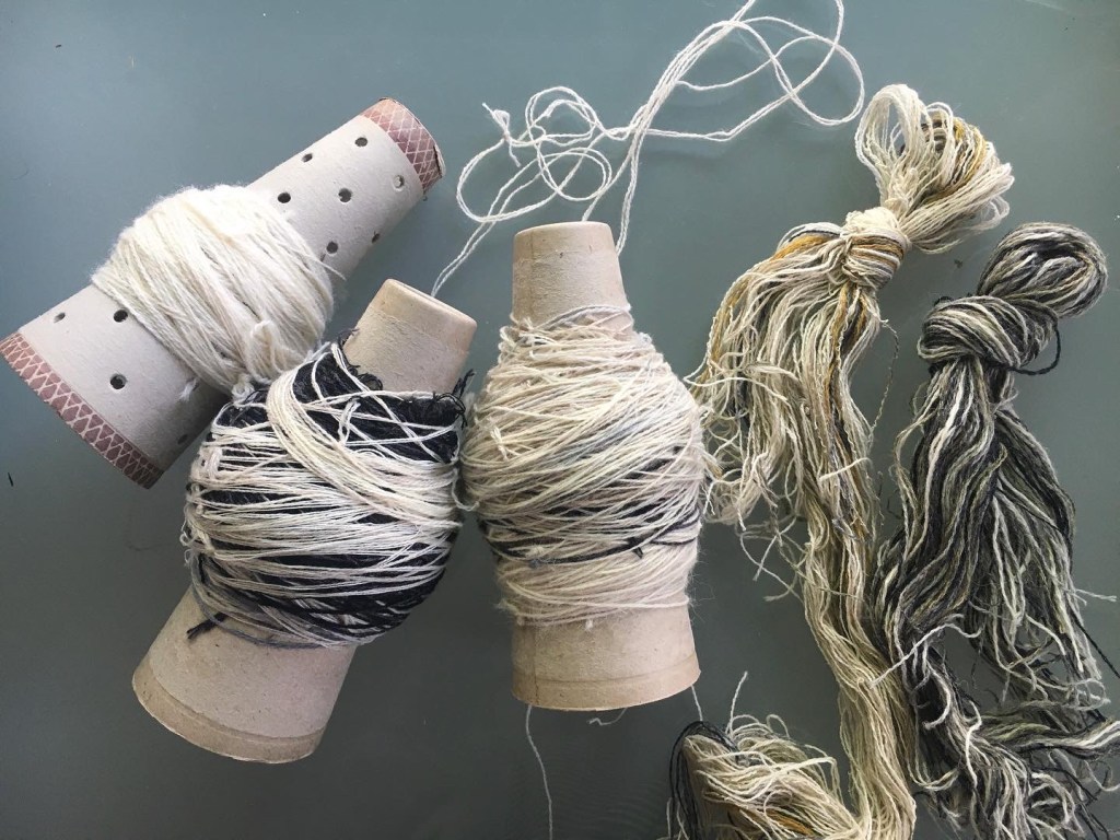 Recycling warp threads