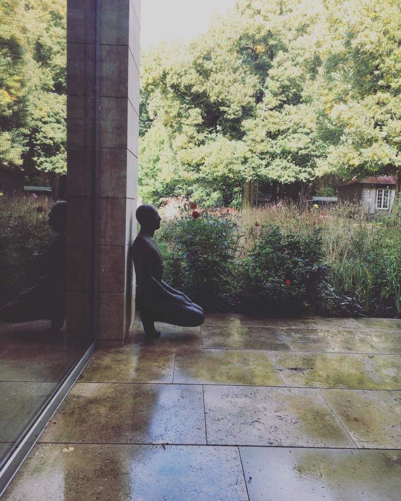 Anthony Gormley 'Critical mass II'