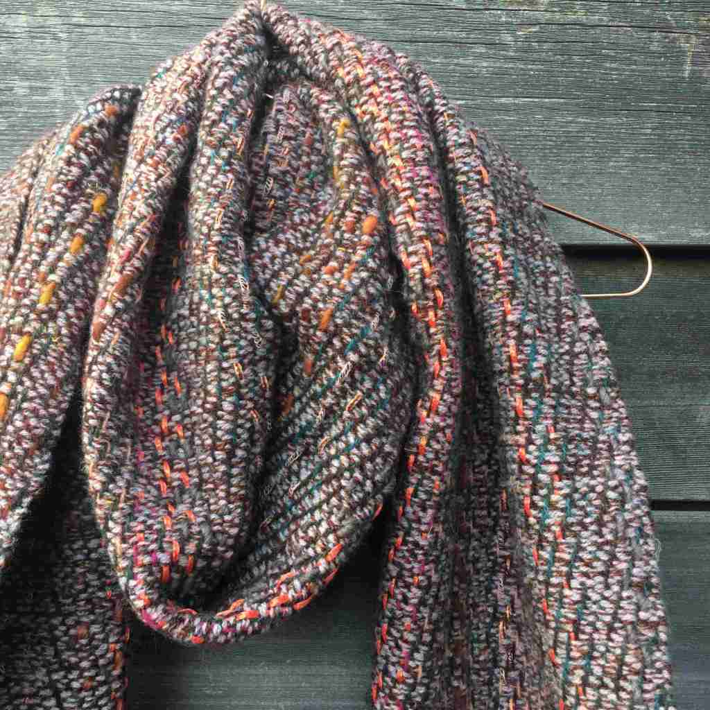 Handwoven scarf in Scottish wool and linen