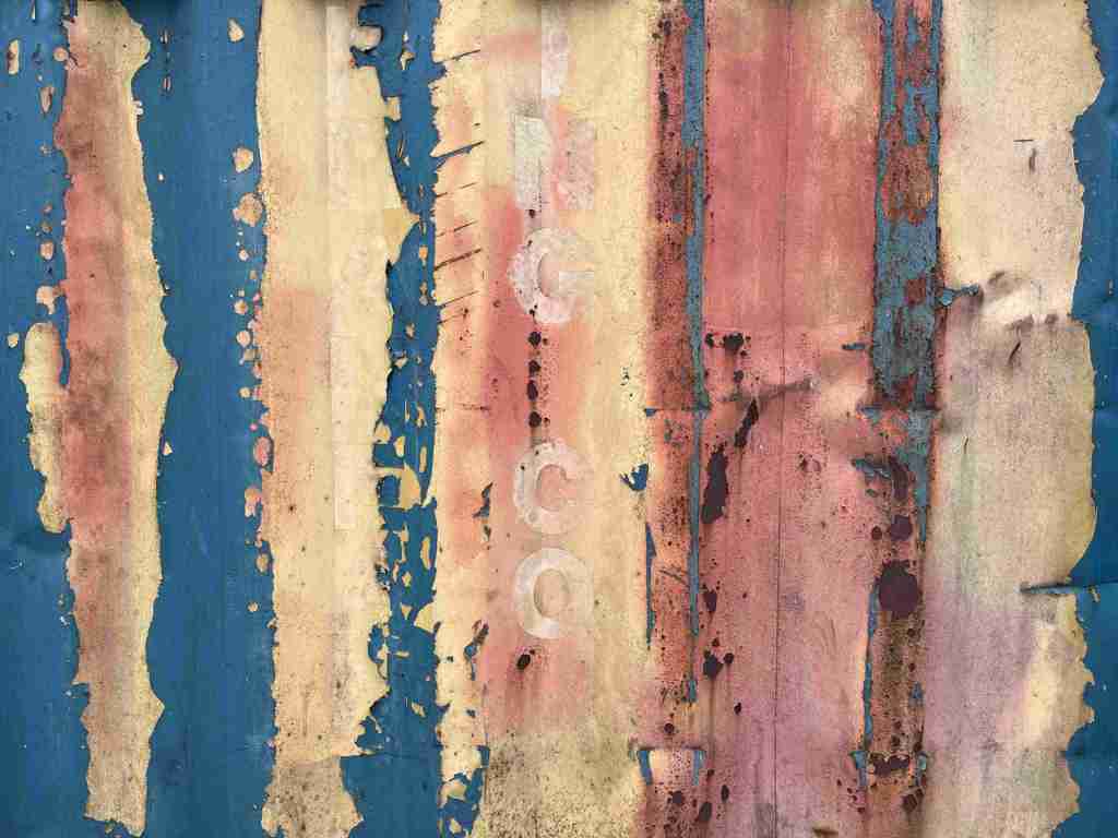 Distressed container side