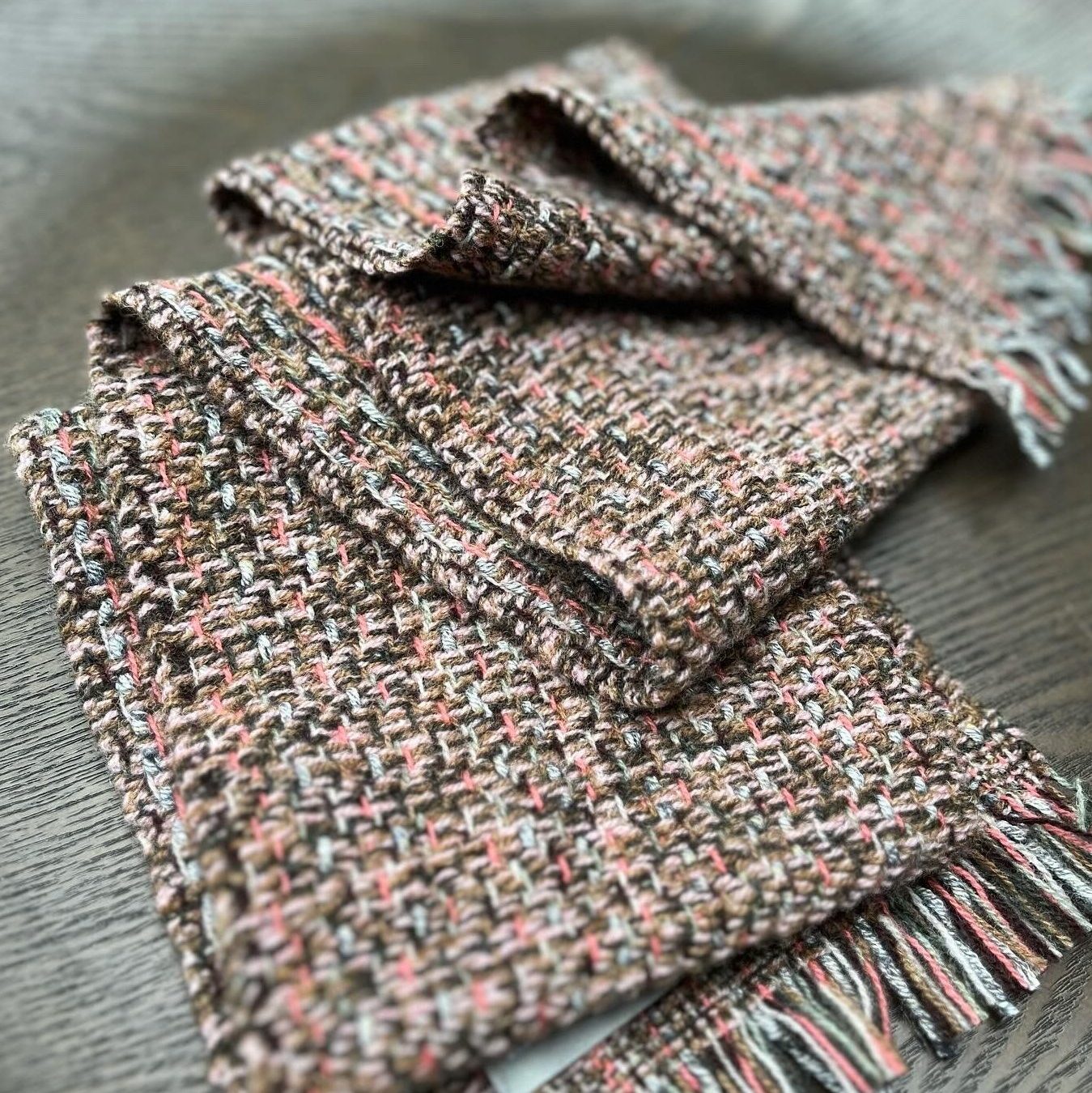 Handwoven tippet scarf